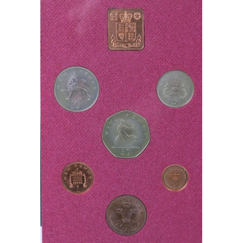 168 - A collection of nine Royal Mint brilliant uncirculated coin year sets to include 1974, 1975, 1976, 1... 