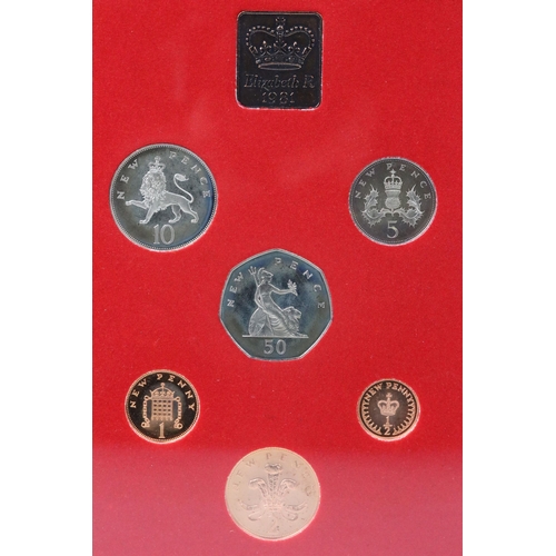 168 - A collection of nine Royal Mint brilliant uncirculated coin year sets to include 1974, 1975, 1976, 1... 