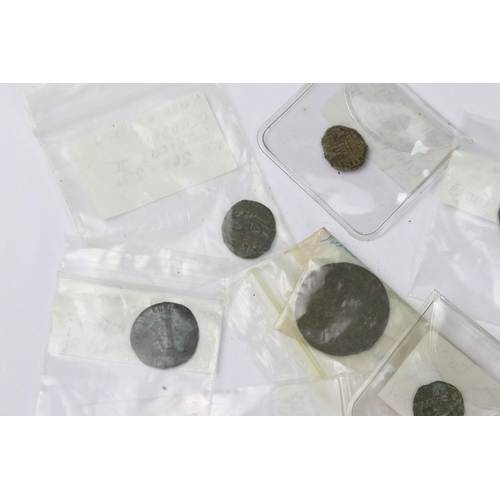 57 - A good collection of mixed bronze Roman coins of various Emperors.