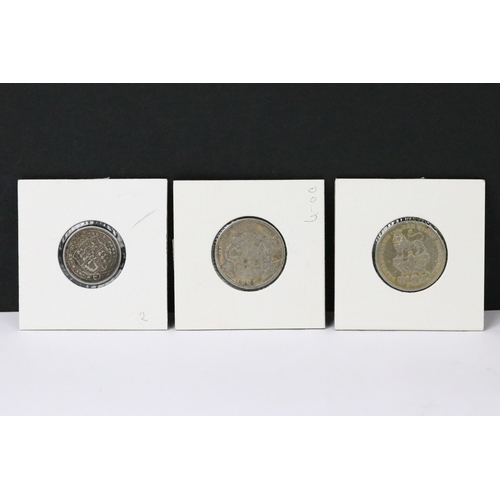 76 - A collection of British early milled silver coins to include King William IV, King George III and Ki... 