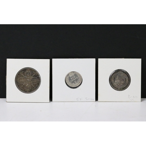 77 - A collection of British Queen Victoria pre decimal silver coins to include half crowns, gothic flori... 