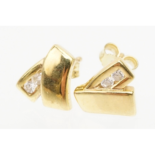 142 - Collection of assorted 9ct gold and yellow metal earrings to include five pairs marked 9ct to posts ... 