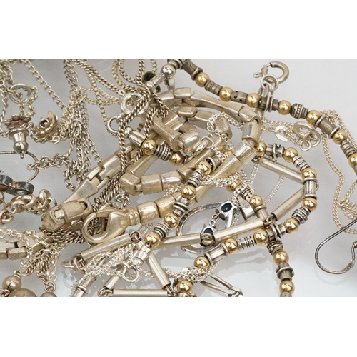 146 - Collection of silver jewellery to include matching two tone necklace and bracelet, silver hand penda... 