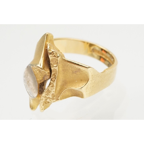 20 - 1970s Finnish Lapponia 18ct gold brutalist ring designed by Bjorn Weckstrom. Finnish hallmarks to ba... 