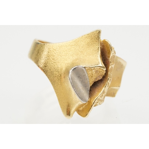 20 - 1970s Finnish Lapponia 18ct gold brutalist ring designed by Bjorn Weckstrom. Finnish hallmarks to ba... 