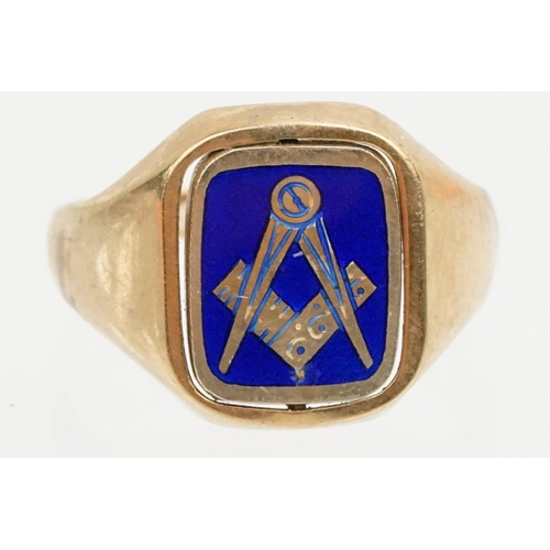 214 - 9ct gold signet ring having a blue enamelled Masonic panel swivelling to reveal engraved initials to... 