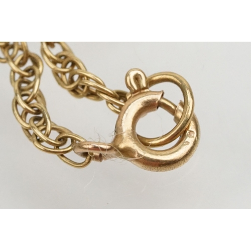 224 - Two 9ct gold necklace chains to include a rope twist necklace chain (marked 9k), together with a spe... 