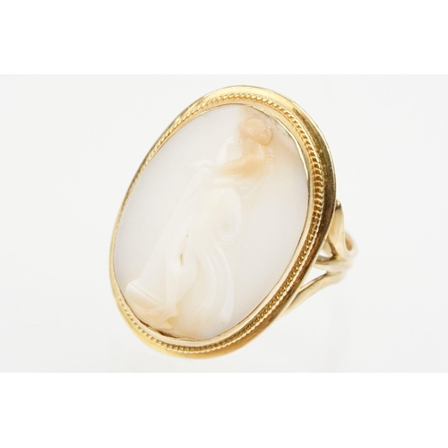 23 - Early 20th Century 9ct gold cameo ring having a carved shell cameo depicting a female figure. Shank ... 