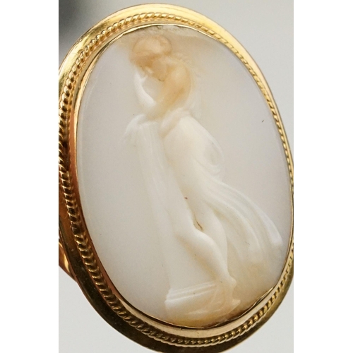 23 - Early 20th Century 9ct gold cameo ring having a carved shell cameo depicting a female figure. Shank ... 