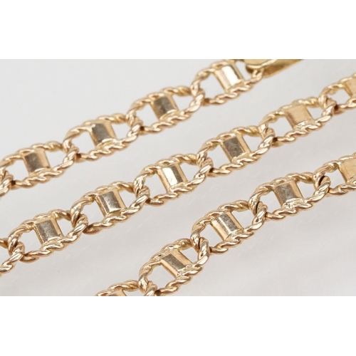 103 - Two 9ct gold bracelets to include a 9ct gold fancy link bracelet chain with lobster clasp (Italian h... 