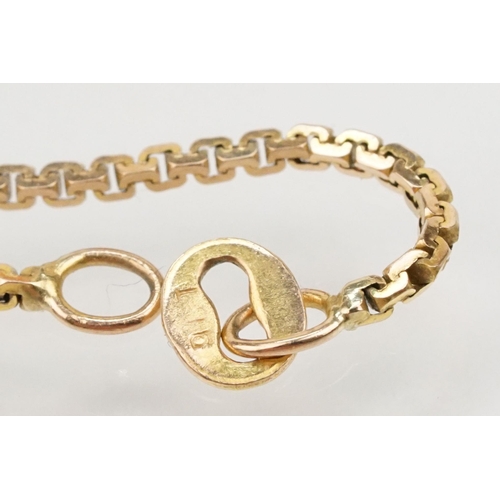 116 - Two 9ct gold chain fine link necklaces. Both hallmarked to jump link together with a rolled gold fin... 