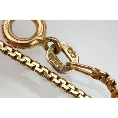 116 - Two 9ct gold chain fine link necklaces. Both hallmarked to jump link together with a rolled gold fin... 