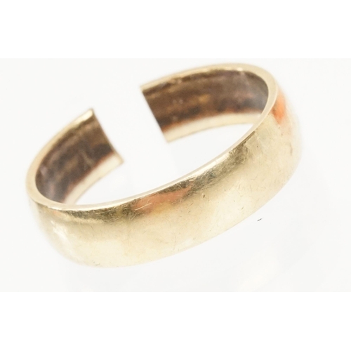 149 - Three hallmarked 9ct gold rings to include a band ring set with white stones, plain band ring and si... 