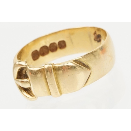 190 - 19th Century Victorian 18ct gold buckle ring. Hallmarked London 1897. Size S.5.