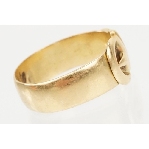 190 - 19th Century Victorian 18ct gold buckle ring. Hallmarked London 1897. Size S.5.