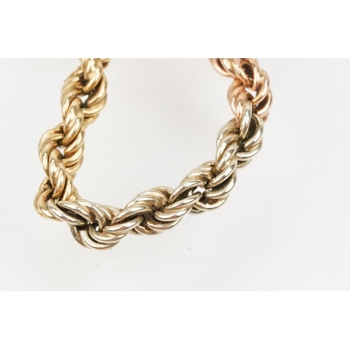 197 - 9ct gold tri tone necklace having a spring ring clasp. Import marked Sheffield. Chain measures 16.5 ... 