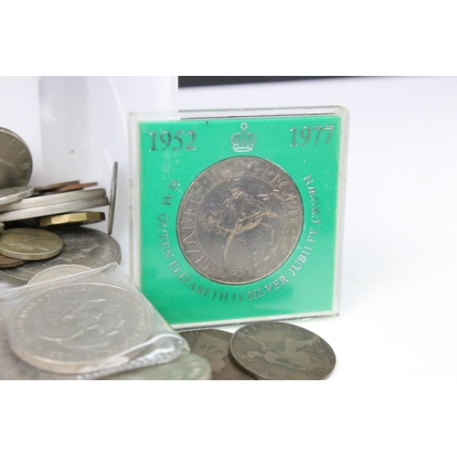 100 - A small collection of British and World coins to include pre decimal silver examples and an American... 