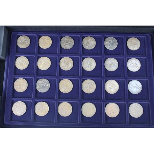 18 - A collection of British King George V circulated coins to include a good selection of silver example... 