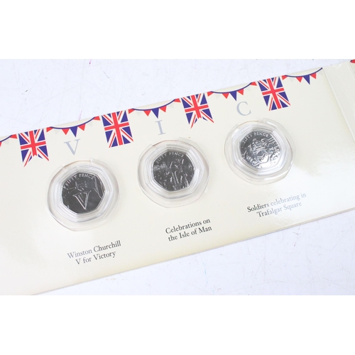 245 - A collection of coin collectors packs to include Royal Mint examples, 2016 Shakespeare £2 three coin... 