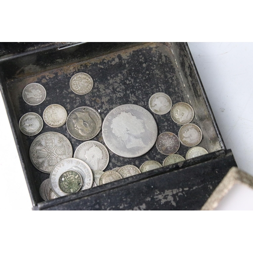 256 - A collection of British pre decimal and decimal coins to include a selection of pre 1947 and pre 192... 