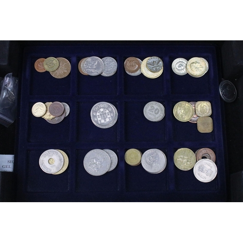 278 - A collection of British and World coins to include early twentieth century and modern examples conta... 