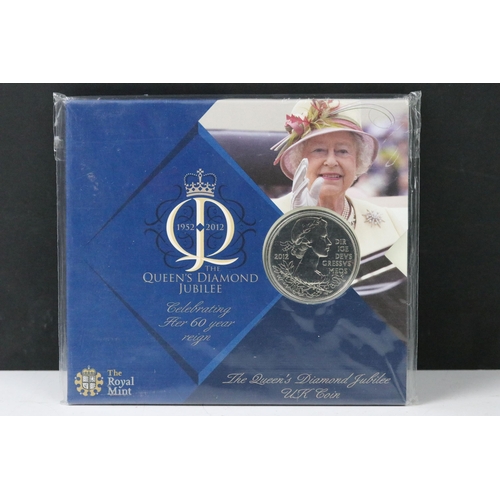 4 - A collection of ten British Royal Mint brilliant uncirculated £5 coins to include 2017 Platinum Wedd... 