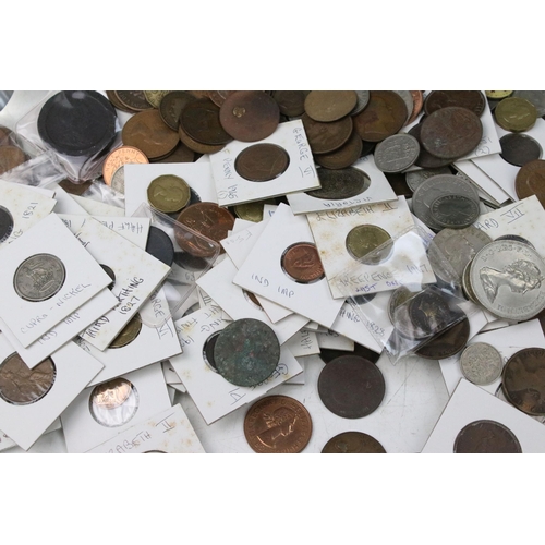 79 - A large collection of British pre decimal coins to include Fathings, pennies, half penny, florins, h... 