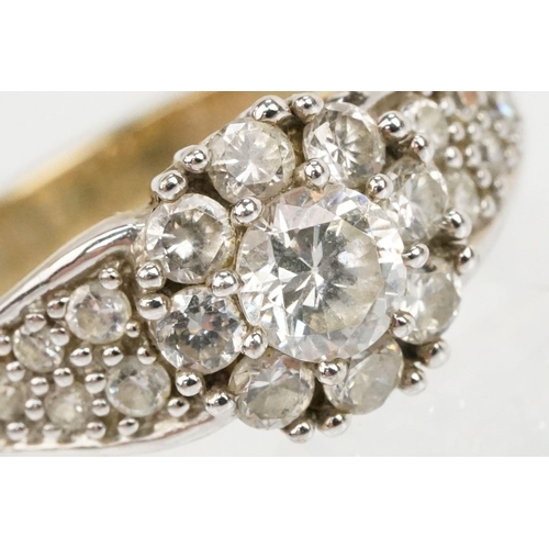 205 - 9ct gold and cz Windsor and Allen Princess Elizabeth two carat ring. The ring being set with a clust... 