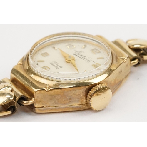 290 - Two vintage 9ct gold wrist watches to include a Peerex watch with round face and arabic numerals to ... 