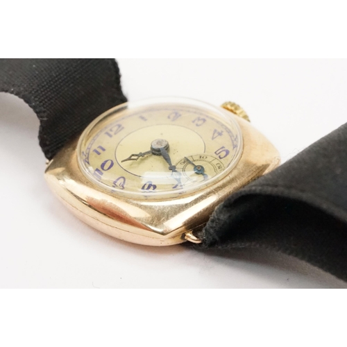 314 - Art Deco 9ct gold wrist watch having a round face with arabic numerals to the chapter ring within a ... 