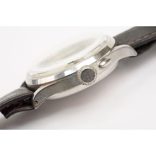 325 - 1930s Lemania wrist watch having a silvered dial with arabic and baton markers to the chapter ring, ... 