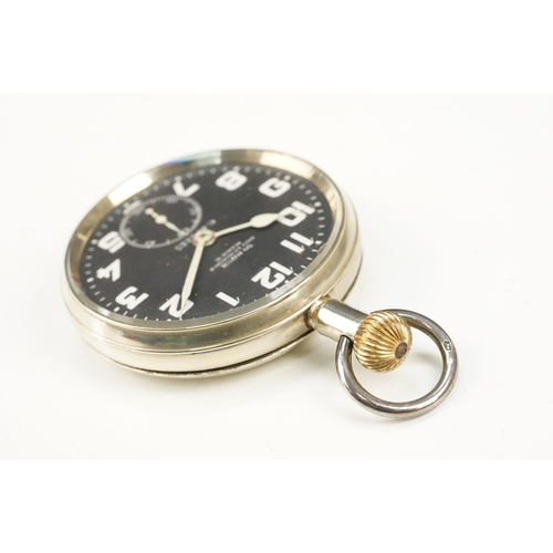 336 - Early 20th century Zenith WWI first world war pilots watch having a black face with white arabic num... 