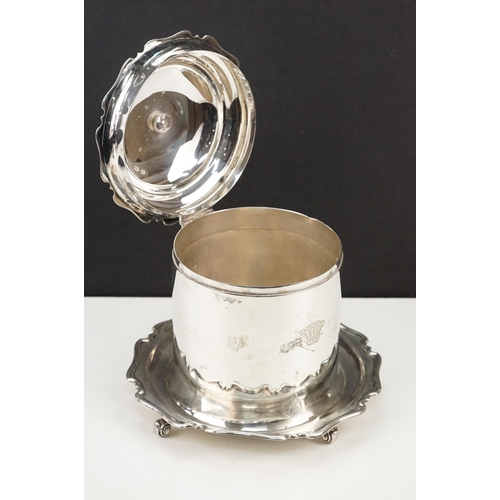 350 - Early 20th Century silver hallmarked biscuit barrel having a pie crust rim and base with finial hand... 