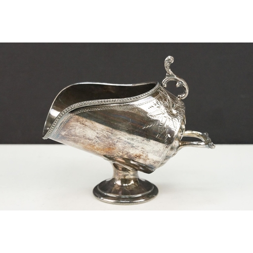 388 - 1920s silver hallmarked twin handled sugar bowl having a gilt interior with two stirrup handles. Hal... 