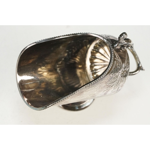 388 - 1920s silver hallmarked twin handled sugar bowl having a gilt interior with two stirrup handles. Hal... 