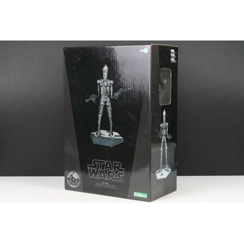 75 - Star Wars - Two boxed Kotobukiya ARTFX Bounty Hunter Series 1/7 scale pre-painted model kits to incl... 