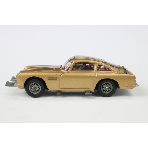 13 - Boxed Corgi 261 James Bond 007 Aston Martin DB5 diecast model, with 2 x ejector henchmen figures, se... 