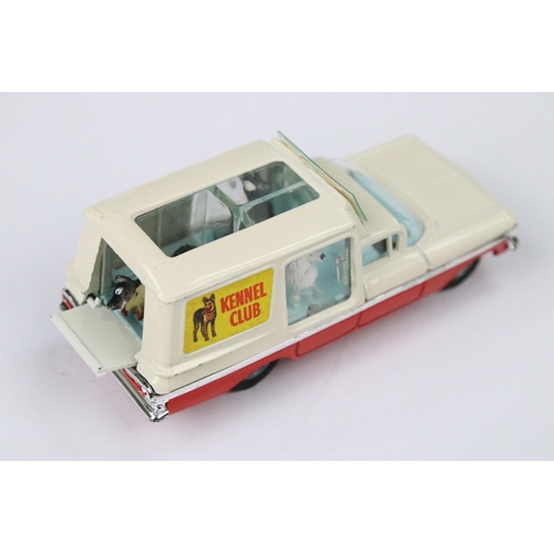 18 - Boxed Corgi 486 Kennel Service Wagon diecast model with four dogs figures, complete, diecast ex, box... 