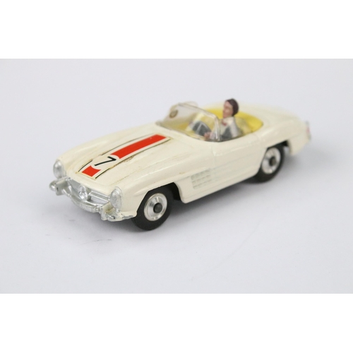 35 - Two boxed Corgi diecast models to include 215S Ford Thunderbird Open Sports in red, with driver (a f... 