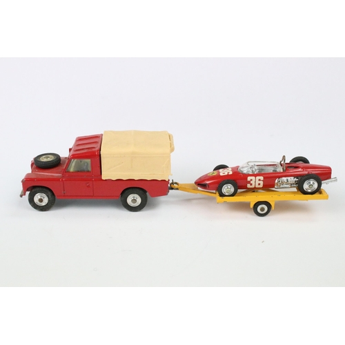 38 - Boxed Corgi Gift Set 17 Land Rover with Ferrari Racing Car on Trailer diecast model set, no driver, ... 