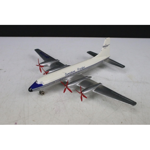 86 - Two boxed Dinky Supertoys diecast model planes to include 997 Caravelle SE210 Airliner - Air France ... 