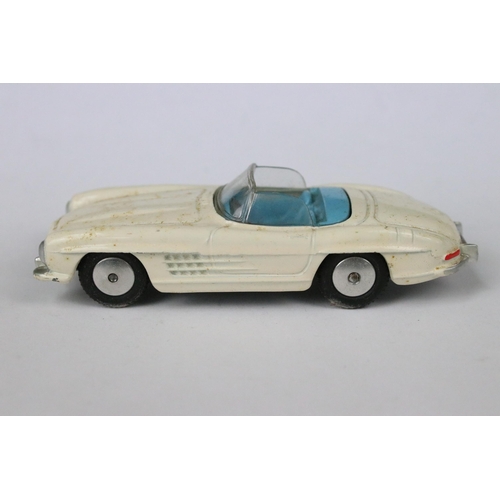 87 - Two boxed Corgi diecast models to include 153 Proteus-Campbell Bluebird Record Car in blue with deca... 