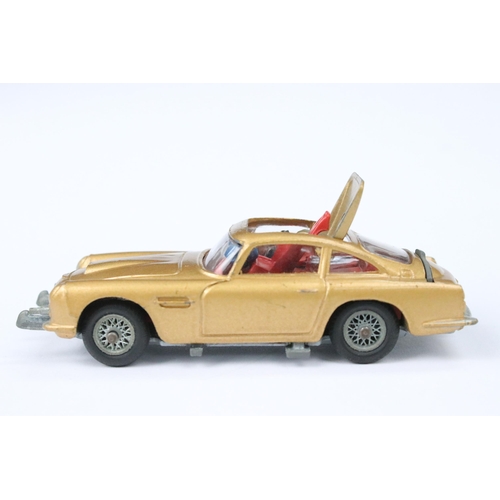 9 - Boxed Corgi 261 James Bond 007 Aston Martin DB5 diecast model with 2 x ejector henchmen figures, Cor... 