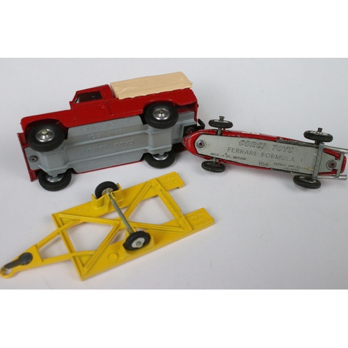 90 - Boxed Corgi Gift Set 17 Land Rover with Ferrari Car on Trailer diecast model set, complete with driv... 