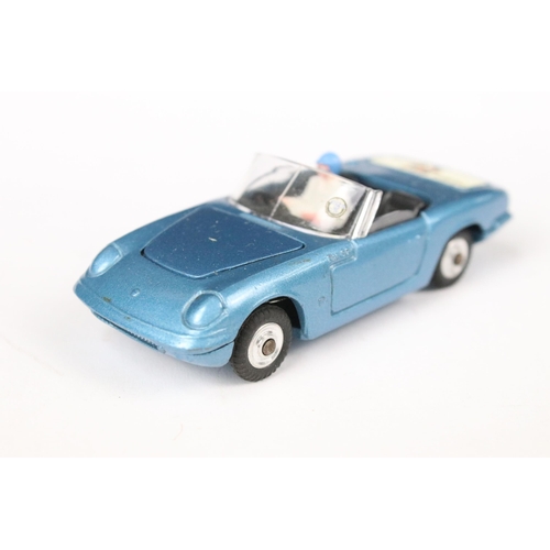 92 - Three boxed Corgi diecast models to include 318 Lotus Elan S2 with driver, 252 Rover 2000 and 241 Gh... 