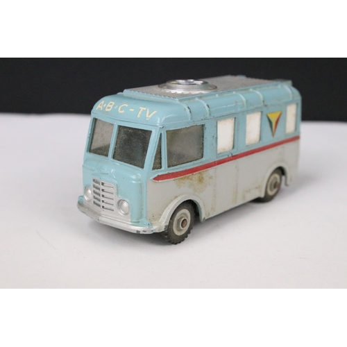 93 - Three boxed Dinky Supertoys and Corgi diecast models to include 2 x Dinky Supertoys models featuring... 