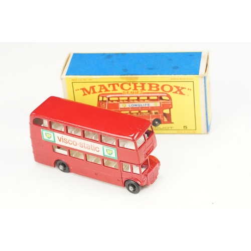 98 - 12 Boxed Matchbox Series diecast models to include 35 Snow Trac, 52 BRM Racing Car, 5 London Bus, 34... 