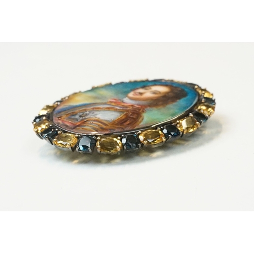 103A - A hand painted Fedoskino miniature brooch from the Didaj collection, black Rhodium and 18k gold over... 