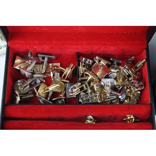 142 - A collection of mainly vintage costume jewellery to include a good selection of cufflinks togerther ... 