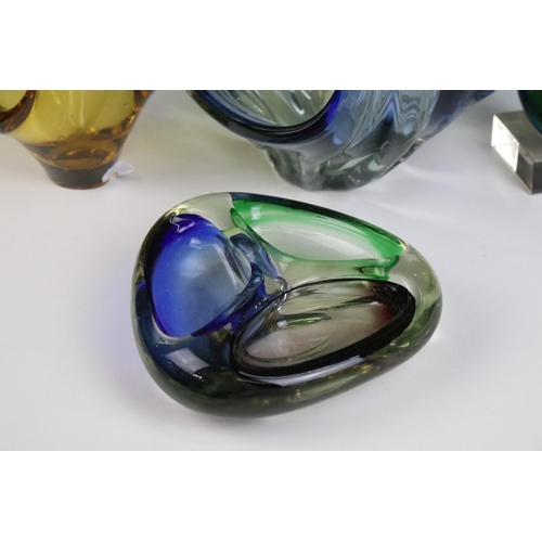 21 - Four pieces of studio glass sculptures in mixed colourways to include bowl and ashtray examples, tal... 